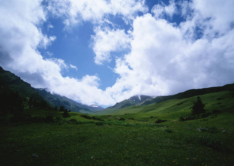 无人,横图,室外,白天,正面,旅游,度假,美景,森林,山,树林,雪,雪山,植物,大雪,哈萨克斯坦,中国,亚洲,阴影,光线,影子,冰,积雪,景观,山峰,雪景,云,云朵,冬季,冬天,山峦,云彩,娱乐,树,树木,蓝色,绿色,白云,蓝天,天空,阳光,自然,天,享受,休闲,景色,放松,寒冷,生长,晴朗,成长,冰冷,中亚,自然风光,东亚,天山,新疆,中华人民共和国,严寒,冰凉,酷寒,凛冽,凛凛,极冷,新疆维吾尔自治区,西北地区,白山,哈萨克斯坦共和国,晴空,彩图,新