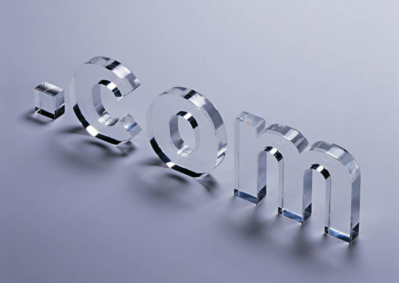 无人,横图,俯视,室内,特写,白天,互联网,科技,静物,一排,阴影,灰色背景,整齐,反射,因特网,网络,网址,信息,英文,标志,文字,影子,域名,字符,塑料,亚克力,字母,标识,排列,塑料制品,通信,创意,摄影,影棚,英文字母,队列,地址,亚加力,有机玻璃,彩图,高角度拍摄,影棚拍摄,拍摄,聚甲基丙烯酸甲酯,热塑性塑料