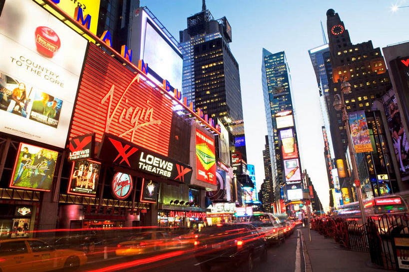 无人,商店,广场,横图,彩色,室外,白天,长时间曝光,仰视,购物,度假,消费,美景,城市风光,超市,城市,道路,路,霓虹灯,商场,公路,汽车,纽约,美国,景观,灯光,曼哈顿,七彩,交通,娱乐,光源,霓虹,车,灯,交通工具,轿车,享受,休闲,景色,放松,金融,百货,时代广场,北美,北美洲,照明设备,载具,美洲,曝光,选购,贸易,百货公司,纽约州,帝国之州,帝国州,氖灯,时报广场,纽约时报广场,北亚美利加洲,亚美利加洲,血拼,马路,彩图,低角度拍摄,购物商场,购物中心,商业中心,曼哈顿岛