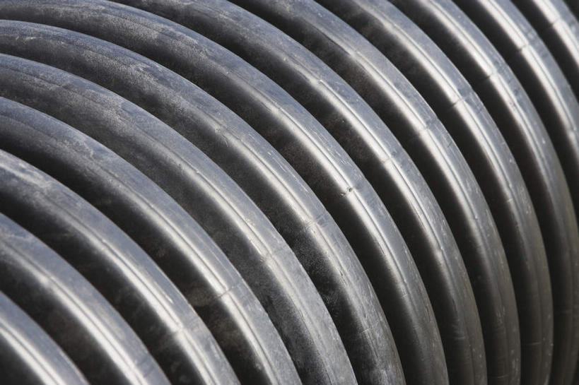 无人,横图,俯视,室外,特写,白天,静物,金属制品,一排,整齐,金属,圆形,水管,排列,队列,彩图,高角度拍摄