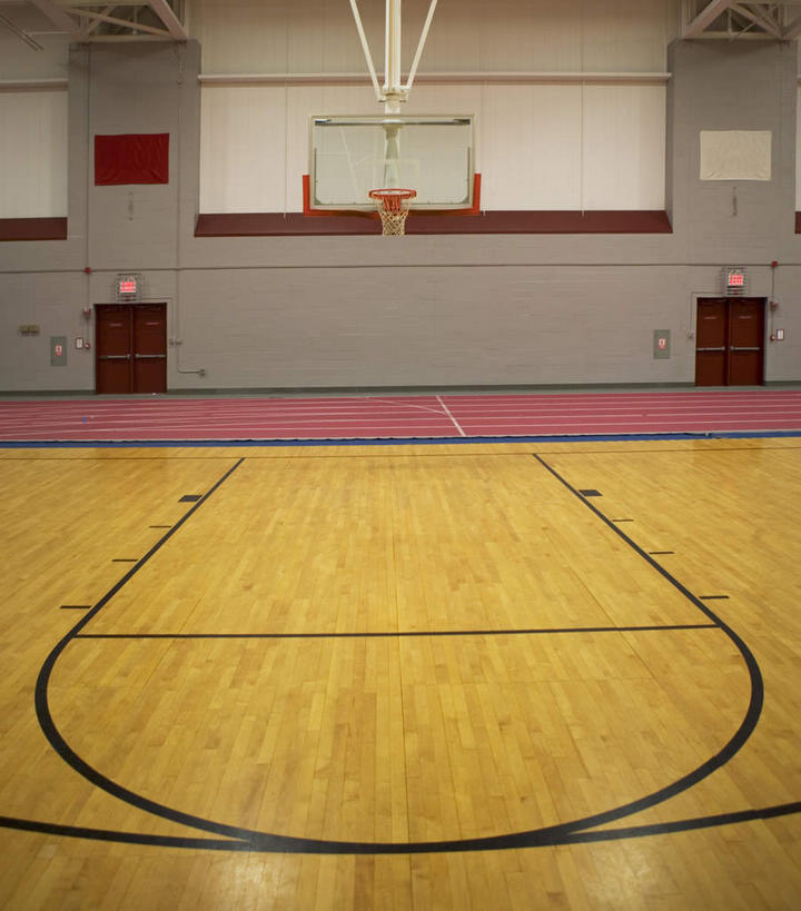 无人,体育馆,运动场,竖图,室内,白天,正面,静物,篮球框,体育场,篮球网,篮球板,运动馆,彩图