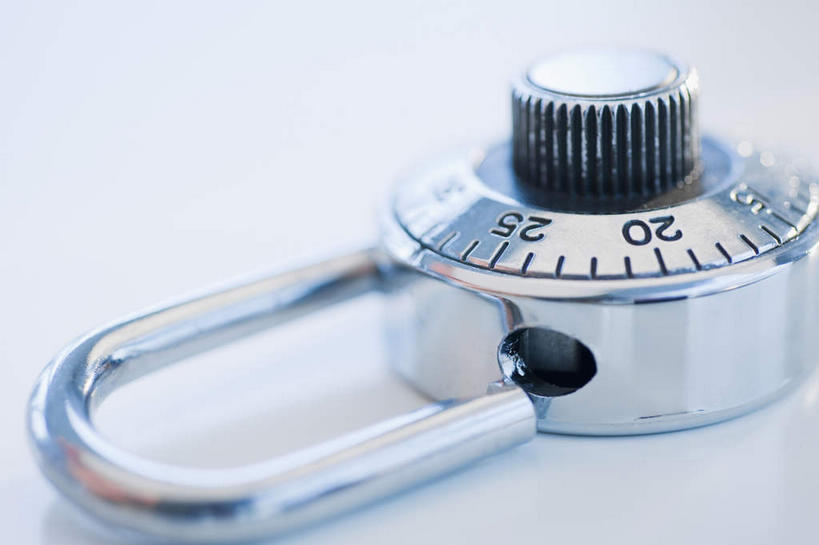 无人,横图,室内,特写,白天,白色背景,正面,安全,静物,标志,数字,文字,字符,防护,标识,锁,一个,摄影,阿拉伯数字,密码锁,影棚,单个,保护,保险,私密,保全,周全,安稳,安定,防盗,平安,彩图,影棚拍摄,拍摄,号码锁