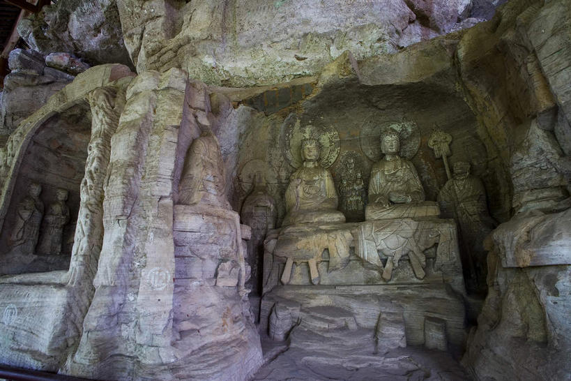 东方人,无人,四个人,坐,盘腿,横图,室外,白天,正面,旅游,度假,名胜古迹,标志建筑,地标,建筑,雕塑,重庆,中国,亚洲,服装,遗迹,艺术,装饰,纹路,雕刻,雕像,纹理,柱子,黄种人,古迹,文物,娱乐,建设,古建筑,石雕,衣服,工艺品,享受,休闲,旅游胜地,放松,服饰,纪念,美术,衣着,穿着,主题,陈列,古文明,东亚,大足县,宝顶山,肌理,中华人民共和国,西南地区,功能,美学,重庆市,渝,衣饰,宝顶山摩崖石刻,大足,大足区,男人,男性,中年男性,亚洲人,盘腿而坐,盘膝,盘着腿的,盘着腿坐,双腿交叉,坐着,彩图,全身