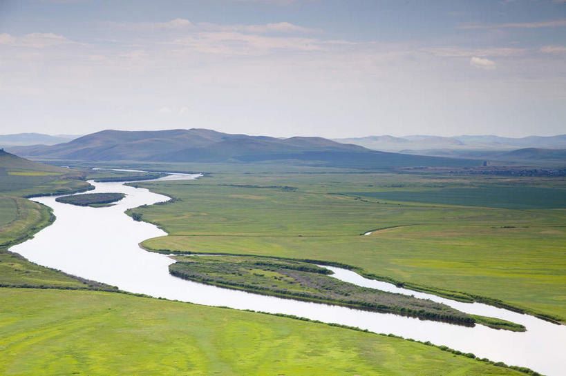 无人,横图,室外,白天,正面,旅游,度假,草地,草坪,河流,美景,山,山脉,水,植物,中国,亚洲,阴影,曲折,弯曲,光线,影子,河水,景观,山峰,水流,云,云朵,山峦,云彩,娱乐,草,树,树木,蓝色,绿色,白云,蓝天,天空,阳光,自然,群山,天,享受,休闲,景色,放松,蒙,蜿蜒,生长,晴朗,成长,自然风光,东亚,内蒙古,中华人民共和国,华北地区,内蒙古自治区,呼伦贝尔,呼伦贝尔市,晴空,彩图,额尔古纳,额尔古纳市