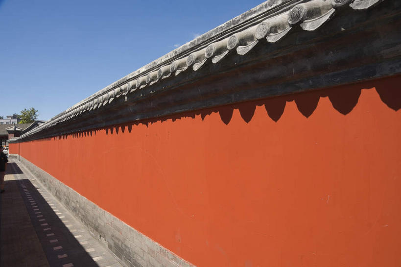 无人,横图,室外,白天,正面,旅游,度假,名胜古迹,树林,植物,标志建筑,地标,建筑,北京,中国,亚洲,阴影,遗迹,光线,瓦片,影子,墙,屋檐,首都,古迹,文物,娱乐,建设,古建筑,檐,墙壁,墙面,树,树木,红色,蓝色,绿色,蓝天,天空,阳光,自然,天,享受,休闲,旅游胜地,放松,生长,晴朗,成长,古文明,东亚,鼓楼,万里无云,中华人民共和国,北京市,京,北平,华北地区,西城区,晴空,晴空万里,彩图,北京鼓楼,地安门外大街