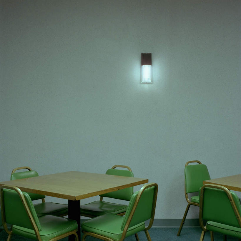 无人,方图,室内,白天,正面,餐桌,桌子,椅子,许多,阴影,光线,影子,墙,灯光,很多,墙壁,墙面,绿色,餐台,彩图
