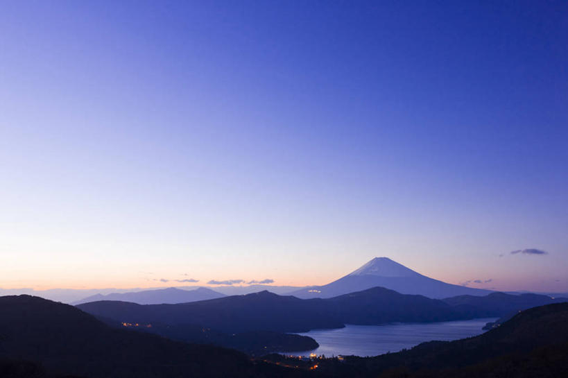 无人,横图,室外,白天,正面,旅游,度假,湖,湖泊,火山,美景,日落,山,山脉,水,富士山,静冈县,日本,亚洲,湖面,景观,山峰,水流,水面,晚霞,霞光,落日,山峦,娱乐,自然,黄昏,湖水,群山,享受,休闲,景色,彩霞,放松,自然风光,东亚,本州,本州岛,日本国,中部地方,静冈,山梨,山梨县,芦之湖,夕照,薄暮,活火山,夕阳,彩图,傍晚,斜阳