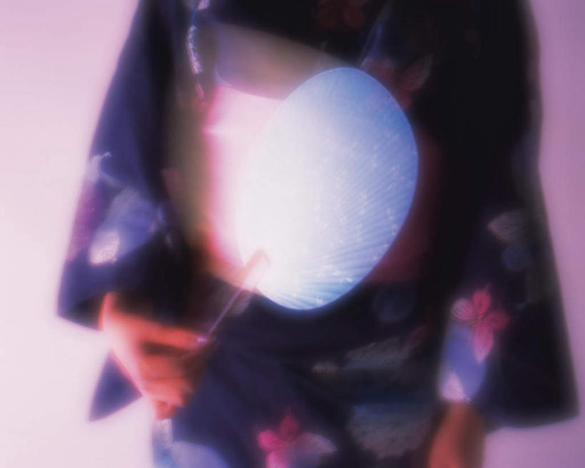 东方人,一个人,站,横图,俯视,室内,白天,民族服装,亚洲,仅一个年轻女性,仅一个女性,仅一个人,和服,朦胧,模糊,黄种人,站着,日本人,服饰,吴服,唐草,唐花,唐锦,年轻女性,女人,女性,亚洲人,站立,半身,彩图,高角度拍摄,传统服装,民俗服