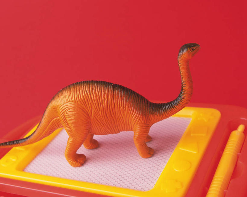 无人,横图,俯视,室内,特写,白天,游戏,静物,玩具,红色背景,玩,娱乐,一个,红色,模型,休闲,益智,摄影,恐龙,影棚,单个,活动,写字板,发泄,消遣,智力,宣泄,儿童磁性画板,玩具写字板,玩耍,嬉戏,彩图,高角度拍摄,影棚拍摄,拍摄