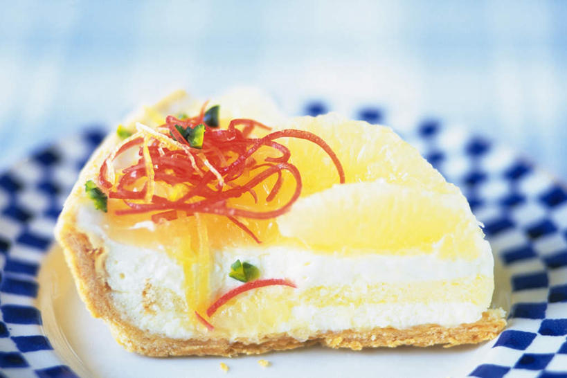 点心,无人,横图,俯视,室内,特写,白天,餐桌,桌子,餐具,朦胧,模糊,碟子,盘,食品,糖,糖果,甜点,甜品,软糖,蛋挞,食物,糕点,一个,盘子,碟,甜食,单个,餐台,水果蛋挞,彩图,高角度拍摄