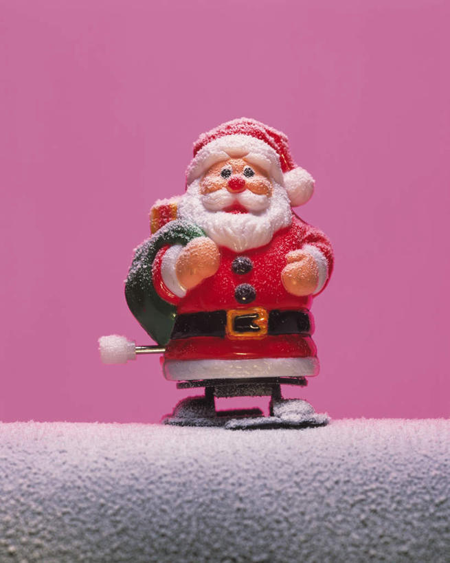 无人,竖图,室内,特写,白天,正面,游戏,雪,大雪,玩具,圣诞节,圣诞老人,粉色背景,节日,朦胧,模糊,庆祝,玩偶,积雪,雪景,冬天,玩,文化,娱乐,一个,庆典,休闲,益智,摄影,影棚,单个,活动,纪念,发条,发泄,消遣,智力,宣泄,玩耍,嬉戏,彩图,影棚拍摄,拍摄
