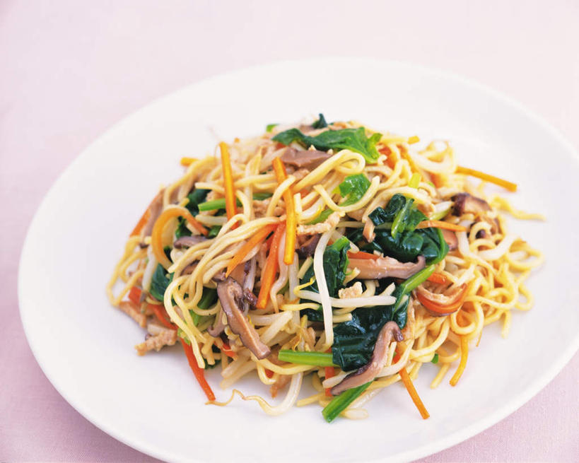 无人,横图,俯视,室内,特写,白天,烹饪,餐桌,桌子,蔬菜,餐具,阴影,粉色背景,新鲜,光线,布料,碟子,盘,影子,菌菇,香菇,炒面,料理,食品,菌类,布纹,菜肴,美食,桌布,食物,一个,盘子,餐巾,碟,台布,中式,食用菌,摄影,佳肴,有机食品,绿色食品,影棚,单个,餐台,干丝,进餐用具,烹调用具,金针菜,彩图,高角度拍摄,影棚拍摄,拍摄