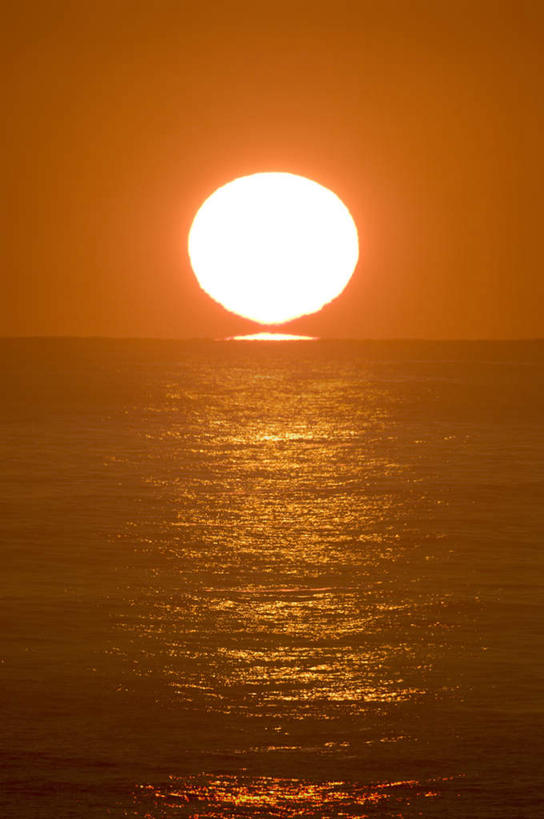 无人,竖图,室外,白天,正面,旅游,度假,日出,海浪,海洋,美景,太阳,日本,亚洲,景观,浪花,水平线,辽阔,朝霞,晨曦,海平线,黎明,娱乐,天空,阳光,自然,海水,天,享受,休闲,广阔,景色,放松,一望无际,自然风光,延伸,海景,东亚,本州,本州岛,日本国,近畿地方,天地相交,近畿,滋贺,滋贺县,大洗町,无边无际,一马平川,大海,风浪,海,涌浪,朝阳,彩图,破晓,水天相接,水天一线