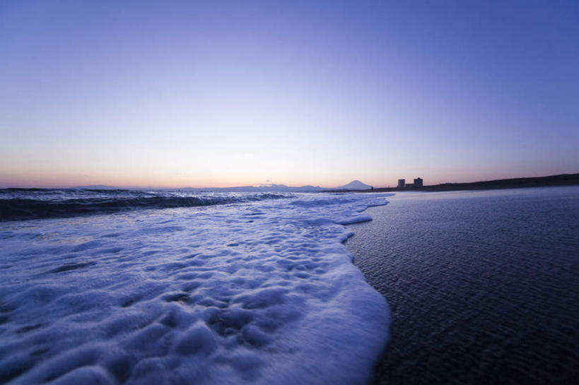无人,横图,室外,白天,正面,旅游,度假,海浪,海洋,火山,美景,沙滩,富士山,静冈县,日本,亚洲,朦胧,模糊,沙子,海岸,景观,浪花,水平线,辽阔,海平线,沙地,娱乐,蓝色,蓝天,天空,自然,海水,天,享受,休闲,广阔,景色,放松,晴朗,一望无际,自然风光,海景,东亚,本州,万里无云,本州岛,日本国,中部地方,静冈,山梨,山梨县,无边无际,一马平川,大海,风浪,海,海水的波动,海滩,活火山,近岸浪,死火山,休眠火山,涌浪,晴空,晴空万里,彩图,水天相接,水天一线
