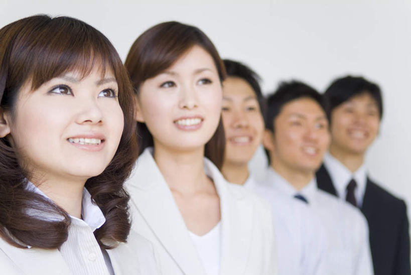 东方人,同事,站,笑,微笑,露齿笑,横图,室内,白天,侧面,成功,合作,团队,集体,信心,亚洲,五个人,墙,许多人,注视,黄种人,队伍,墙壁,墙面,观察,看,站着,一群人,观看,察看,领导,成就,关注,合伙,领袖,男人,男性,年轻男性,年轻女性,女人,女性,亚洲人,抬头,仰头,站立,半身,彩图