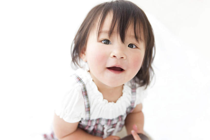 东方人,儿童,眼睛,眉毛,睫毛,一个人,坐,横图,室内,白天,白色背景,正面,纯洁,亚洲,瞳孔,仅一个女性,仅一个人,服装,格子,注视,黄种人,小孩,衣服,黑色,观察,看,张嘴,仅一个小孩,背带裤,可爱,童年,童趣,眼部,摄影,服饰,影棚,观看,察看,衣着,穿着,关注,张大嘴巴,童真,烂漫,无邪,衣饰,天真,女孩,女人,女性,亚洲人,孩子,长发,睫,眉,眼,眼睫毛,眼眉,张开嘴,坐着,半身,彩图,影棚拍摄,拍摄,眼眉毛,女生