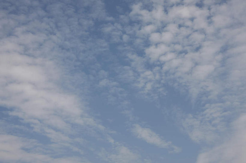 无人,横图,室外,白天,仰视,旅游,度假,美景,阴影,光线,影子,景观,云,云朵,云彩,娱乐,蓝色,白云,蓝天,天空,阳光,自然,天,享受,休闲,景色,放松,晴朗,自然风光,晴空,彩图,低角度拍摄