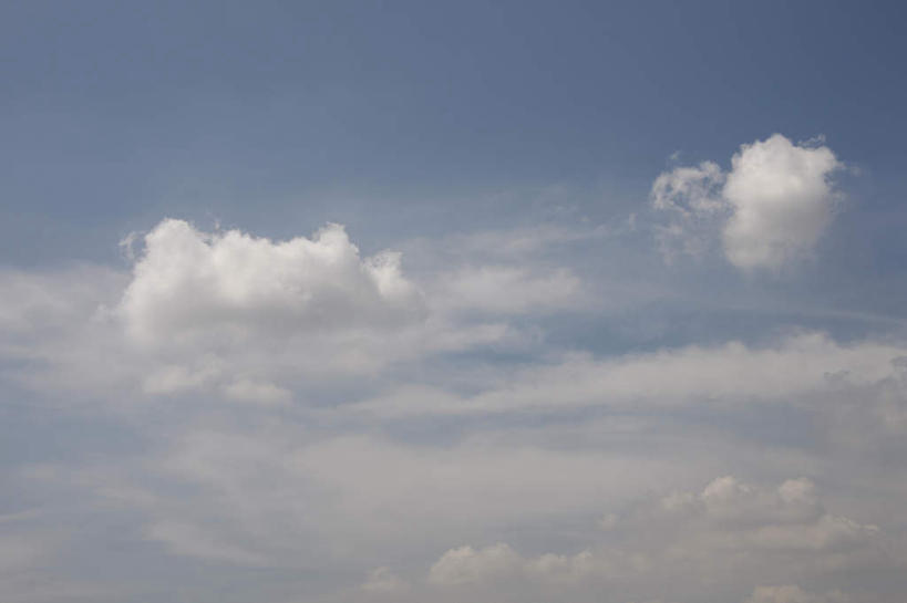 无人,横图,室外,白天,仰视,旅游,度假,美景,阴影,光线,影子,景观,云,云朵,云彩,娱乐,蓝色,白云,蓝天,天空,阳光,自然,天,享受,休闲,景色,放松,晴朗,自然风光,晴空,彩图,低角度拍摄