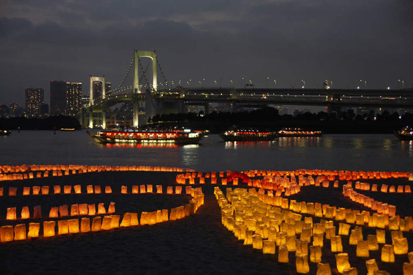 无人,高楼大厦,横图,彩色,室外,夜晚,正面,旅游,度假,海浪,海洋,标志建筑,大桥,大厦,地标,建筑,立交桥,轮船,摩天大楼,霓虹灯,桥梁,夜景,船,东京,日本,亚洲,浪花,高架,斜拉桥,桥,灯光,七彩,彩虹大桥,娱乐,光源,建设,霓虹,灯,黑色,天空,海水,交通工具,天,享受,休闲,旅游胜地,放松,照明设备,载具,三艘,海景,东亚,本州,关东地方,本州岛,日本国,东京都,氖灯,日本彩虹大桥,大海,风浪,海,海水的波动,近岸浪,涌浪,彩图,大楼,高层建筑,高楼,摩天楼