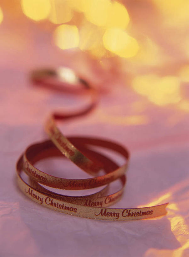 无人,竖图,俯视,室内,白天,桌面,照明,圣诞节,一根,阴影,节日,庆祝,围绕,缠绕,反射,彩灯,影子,灯光,缎带,旋转,文化,灯,红色,灯具,庆典,花灯,纪念,照亮,照明设备,彩图,高角度拍摄