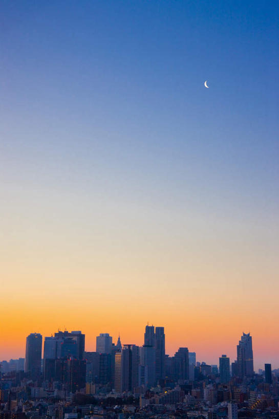 无人,高楼大厦,竖图,俯视,室外,白天,旅游,度假,日出,美景,太阳,大桥,大厦,道路,建筑,立交桥,路,路灯,摩天大楼,桥梁,公路,照明,东京,日本,亚洲,阴影,光线,影子,景观,高架,斜拉桥,桥,灯光,交通,朝霞,晨曦,黎明,娱乐,灯,蓝色,蓝天,天空,阳光,自然,天,享受,休闲,景色,放松,照亮,照明设备,自然风光,东亚,本州,关东地方,本州岛,日本国,东京都,朝阳,马路,彩图,高角度拍摄,破晓,大楼,高层建筑,高楼,摩天楼