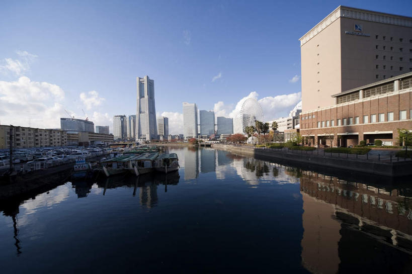 无人,高楼大厦,横图,室外,白天,正面,旅游,度假,草地,草坪,河流,美景,水,植物,大桥,大厦,建筑,立交桥,摩天大楼,桥梁,神奈川,日本,亚洲,阴影,光线,影子,河水,景观,水流,云,云朵,高架,斜拉桥,桥,横滨,横滨市,神奈川县,云彩,娱乐,草,树,树木,蓝色,绿色,白云,蓝天,天空,阳光,自然,天,享受,休闲,景色,放松,生长,成长,自然风光,东亚,本州,首府,关东地方,本州岛,日本国,彩图,大楼,高层建筑,高楼,摩天楼