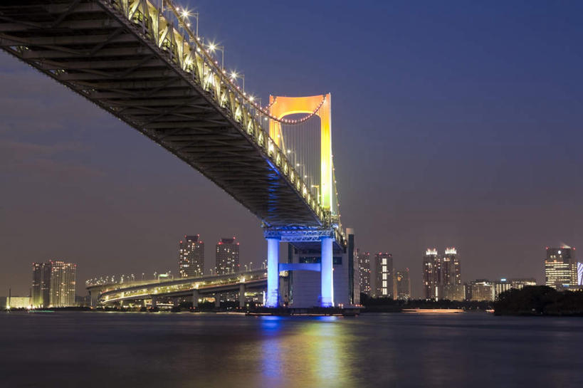 无人,高楼大厦,横图,室外,夜晚,仰视,旅游,度假,河流,美景,水,大桥,大厦,建筑,立交桥,路灯,摩天大楼,桥梁,照明,东京,日本,亚洲,许多,波纹,河水,景观,水流,高架,斜拉桥,桥,灯光,彩虹大桥,娱乐,灯,黑色,水纹,天空,自然,波浪,天,享受,休闲,景色,放松,照亮,照明设备,自然风光,东亚,本州,关东地方,本州岛,日本国,东京都,日本彩虹大桥,彩图,低角度拍摄,大楼,高层建筑,高楼,摩天楼