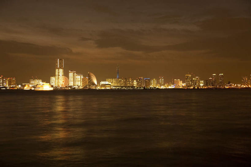 无人,高楼大厦,横图,室外,白天,正面,度假,海浪,海洋,美景,城市风光,城市,大厦,建筑,摩天大楼,神奈川,日本,亚洲,朦胧,模糊,景观,浪花,云,云朵,横滨,横滨市,神奈川县,云彩,娱乐,建设,蓝色,白云,蓝天,天空,海水,天,享受,休闲,景色,放松,晴朗,海景,东亚,本州,首府,关东地方,本州岛,日本国,大海,风浪,海,海水的波动,近岸浪,涌浪,晴空,彩图,大楼,高层建筑,高楼,摩天楼