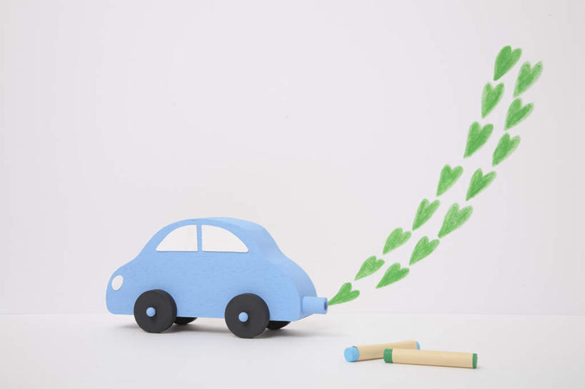 无人,横图,室内,白天,正面,爱情,游戏,汽车,玩具,一排,许多,爱心,环保,朦胧,模糊,整齐,笔,蜡笔,办公用品,浪漫,玩,娱乐,车,文具,排列,一个,绿色,学习用品,交通工具,轿车,两只,休闲,温暖,温馨,心形,恩爱,益智,创意,摄影,影棚,单个,活动,文具用品,回收,和睦,资源,队列,发泄,消遣,智力,载具,利用,创新,低碳,循环,宣泄,新意,心型,设计,玩耍,嬉戏,彩图,影棚拍摄,拍摄,融洽