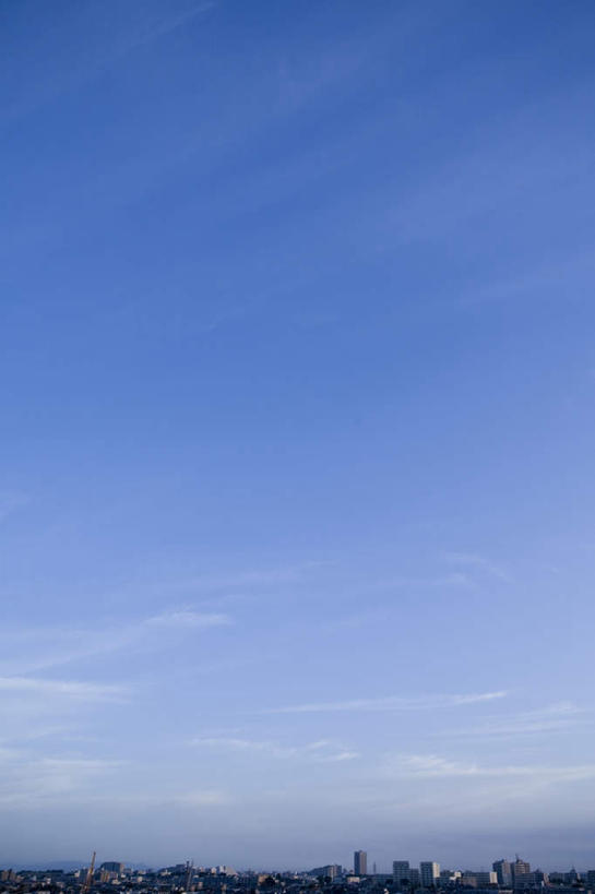 无人,高楼大厦,竖图,室外,白天,正面,度假,美景,天际线,城市风光,城市,大厦,建筑,摩天大楼,东京,日本,亚洲,景观,云,云朵,云彩,娱乐,建设,蓝色,白云,蓝天,天空,天,享受,休闲,景色,放松,晴朗,东亚,本州,关东地方,本州岛,日本国,东京都,西东京市,晴空,彩图,大楼,高层建筑,高楼,摩天楼