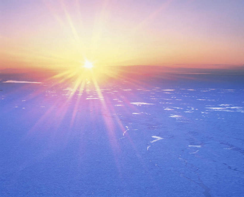 无人,横图,室外,白天,正面,旅游,度假,日出,海浪,海洋,美景,太阳,北海道,日本,亚洲,朦胧,模糊,冰,景观,浪花,水平线,云,云朵,朝霞,晨曦,海平线,黎明,云彩,娱乐,蓝色,白云,蓝天,天空,阳光,自然,海水,浮冰,天,享受,休闲,景色,放松,寒冷,晴朗,冰冷,自然风光,海景,东亚,日本国,北海道地方,北海道岛,严寒,冰凉,酷寒,凛冽,凛凛,极冷,流冰,浮冰块,大海,风浪,海,海水的波动,近岸浪,涌浪,朝阳,晴空,彩图,破晓