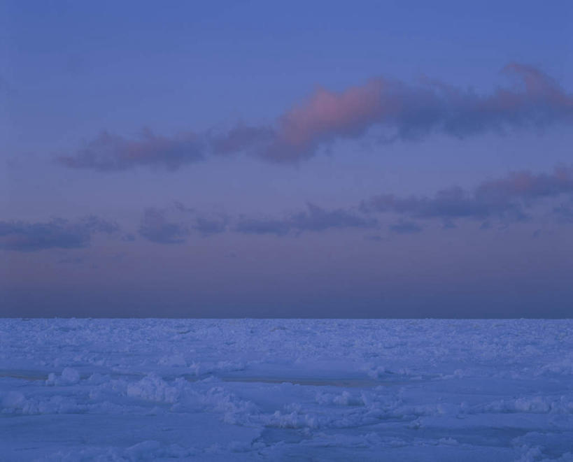 无人,横图,室外,白天,正面,旅游,度假,海浪,海洋,美景,北海道,日本,亚洲,朦胧,模糊,冰,景观,浪花,水平线,云,云朵,海平线,云彩,娱乐,蓝色,白云,蓝天,天空,自然,海水,浮冰,天,享受,休闲,景色,放松,寒冷,晴朗,冰冷,自然风光,海景,东亚,日本国,北海道地方,北海道岛,严寒,冰凉,酷寒,凛冽,凛凛,极冷,流冰,浮冰块,大海,风浪,海,海水的波动,近岸浪,涌浪,晴空,彩图