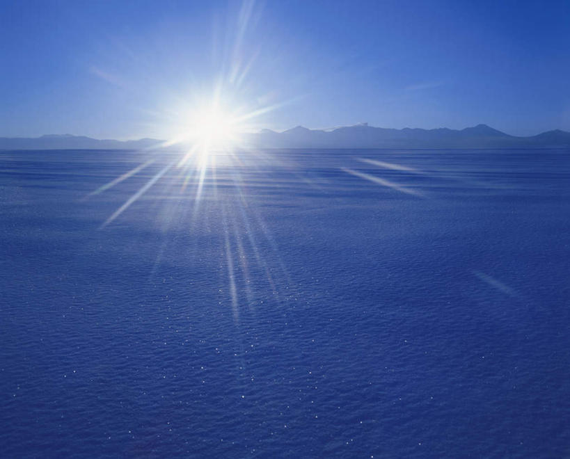 无人,横图,室外,白天,仰视,旅游,度假,美景,雪,大雪,北海道,日本,亚洲,朦胧,模糊,地平线,积雪,景观,雪景,冬季,冬天,辽阔,地面,娱乐,蓝色,蓝天,天空,自然,天,享受,休闲,景色,放松,寒冷,晴朗,一望无际,自然风光,延伸,东亚,万里无云,日本国,天地相交,北海道地方,北海道岛,严寒,晴空,晴空万里,彩图,低角度拍摄