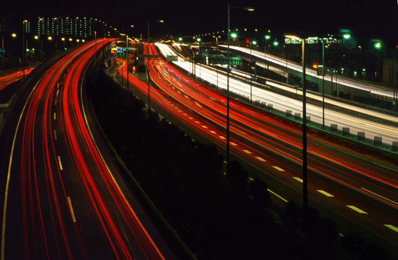 无人,横图,俯视,室外,夜晚,道路,高速公路,路,路灯,夜景,公路,照明,东京,日本,亚洲,许多,奔驰,高架,灯光,交通,灯,黄色,红色,尾灯,照亮,飞奔,照明设备,飞驰,高架桥,东亚,高架道路,跨线桥,本州,关东地方,本州岛,日本国,东京都,灯火辉煌,繁荣,彩图,高角度拍摄