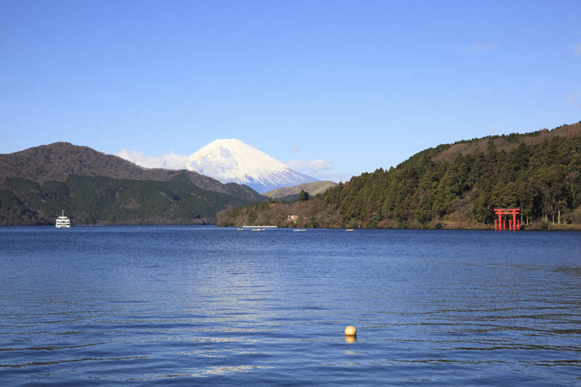 水球,无人,横图,室外,白天,正面,旅游,度假,湖,湖泊,火山,美景,山,山脉,树林,水,植物,船,富士山,神奈川,箱根,日本,亚洲,许多,波纹,湖面,景观,山峰,水流,水面,游艇,涟漪,山峦,神奈川县,娱乐,游轮,球,树,树木,绿色,水纹,自然,交通工具,波浪,湖水,群山,享受,休闲,球体,景色,放松,生长,成长,自然风光,载具,东亚,本州,关东地方,本州岛,日本国,芦之湖,水晕,活火山,彩图