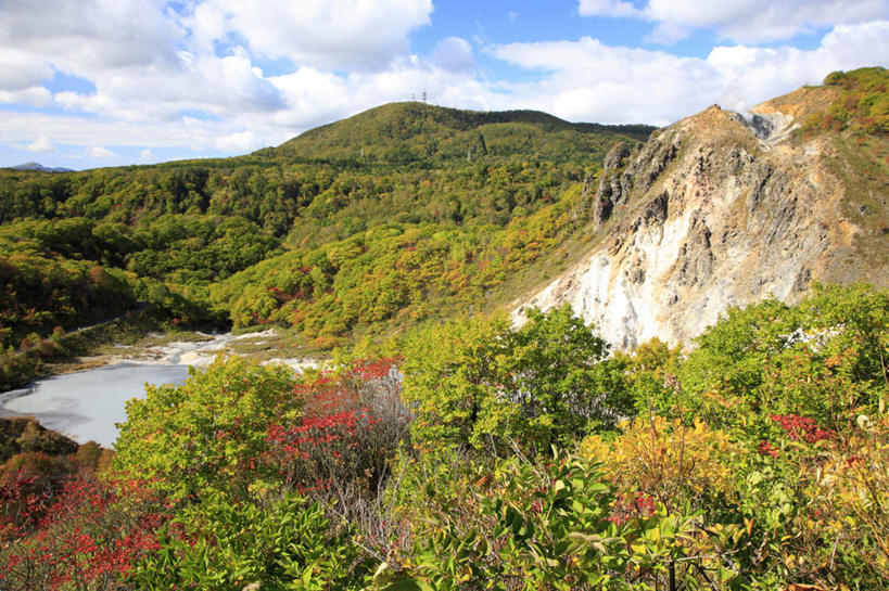无人,横图,俯视,室外,白天,旅游,度假,石头,美景,秋季,山,山脉,树林,植物,北海道,日本,亚洲,阴影,光线,石子,影子,景观,山顶,山峰,山坡,云,云朵,塔,山谷,山峦,云彩,娱乐,树,树木,黄色,红色,蓝色,绿色,白云,蓝天,天空,阳光,自然,群山,天,享受,休闲,景色,放松,生长,晴朗,成长,沼泽,自然风光,东亚,沉积岩,两座,日本国,北海道地方,北海道岛,颠峰,极峰,水成岩,石块,岩石,晴空,秋,秋天,彩图,高角度拍摄