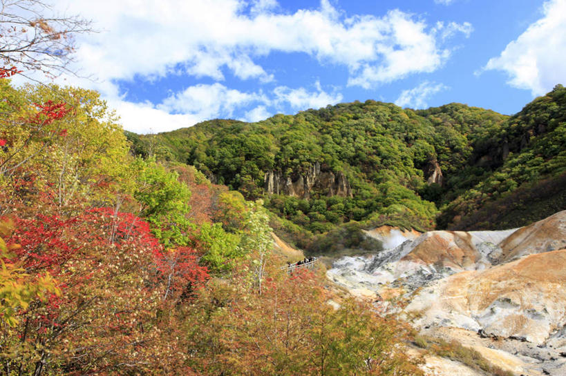 无人,横图,俯视,室外,白天,旅游,度假,石头,美景,秋季,山,山脉,树林,植物,北海道,日本,亚洲,阴影,光线,石子,影子,景观,山顶,山峰,山坡,云,云朵,塔,山谷,山峦,云彩,娱乐,树,树木,黄色,红色,蓝色,绿色,白云,蓝天,天空,阳光,自然,群山,天,享受,休闲,景色,放松,生长,晴朗,成长,沼泽,自然风光,东亚,沉积岩,两座,日本国,北海道地方,北海道岛,颠峰,极峰,水成岩,石块,岩石,晴空,秋,秋天,彩图,高角度拍摄