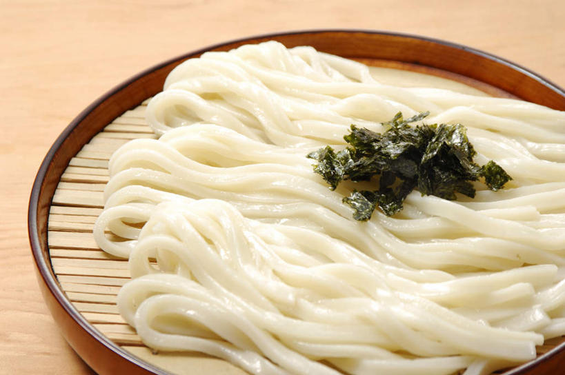 面食,面条,无人,横图,俯视,室内,特写,白天,烹饪,餐桌,桌面,桌子,餐具,切开,海苔,面,日本料理,料理,食品,菜肴,美食,食物,一个,碗,日式料理,切,日式,摄影,佳肴,影棚,单个,餐台,剖面,切面,进餐用具,烹调用具,彩图,高角度拍摄,影棚拍摄,拍摄