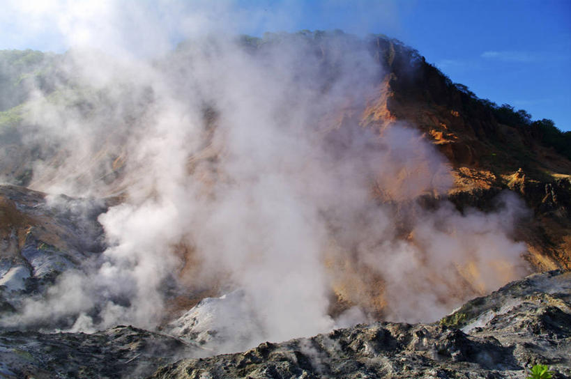 无人,横图,室外,白天,正面,旅游,度假,美景,山,山脉,树林,植物,雾,北海道,日本,亚洲,阴影,沸腾,朦胧,模糊,光线,蒸汽,影子,景观,山峰,云,云朵,山峦,水蒸气,雾气,云彩,娱乐,树,树木,蓝色,绿色,白云,蓝天,天空,阳光,自然,群山,天,享受,休闲,景色,放松,生长,晴朗,成长,气体,自然风光,东亚,日本国,蒸发,北海道地方,北海道岛,登别市,晴空,彩图,登别地狱谷,胆振支厅,地狱谷