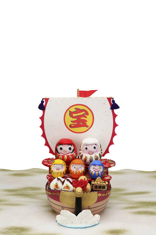 无人,竖图,室内,白天,正面,船,一排,许多,整齐,日文,标志,娃娃,文字,字符,木船,很多,祝福,文化,标识,传统,排列,交通工具,祈祷,祈福,健康,许愿,纪念,祈求,吉祥,舟,队列,载具,日语,好运,平安,彩图,达摩吉祥娃娃