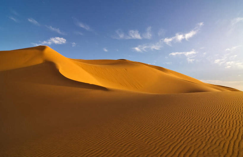 无人,横图,室外,白天,正面,旅游,度假,美景,沙漠,非洲,利比亚,阴影,光线,影子,景观,云,云朵,辽阔,云彩,娱乐,黄色,蓝色,白云,蓝天,天空,自然,天,享受,休闲,广阔,景色,放松,晴朗,自然风光,北非,阿非利加洲,广大,广宽,空阔,大漠,砂漠,晴空,彩图