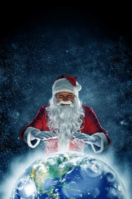 西方人,一个人,竖图,室外,夜晚,正面,海洋,星空,夜景,帽子,欧洲,圣诞节,欧洲人,仅一个男性,仅一个人,圣诞老人,节日,庆祝,世界地图,地球,陆地,全球,注视,文化,红色,观察,看,仅一个老年男性,庆典,圣诞帽,地理,国家,观看,纪念,大陆,察看,世界,关注,一顶,棉帽,老年男性,男人,男性,白种人,星夜,夜空,半身,彩图,大洋,大洲