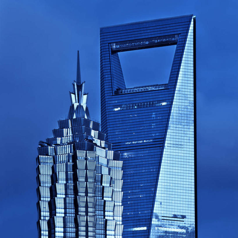 无人,高楼大厦,方图,室外,白天,仰视,度假,美景,城市风光,标志建筑,城市,大厦,地标,建筑,摩天大楼,上海,中国,亚洲,阴影,光线,影子,景观,娱乐,建设,金茂大厦,浦东,蓝色,蓝天,天空,阳光,天,享受,休闲,景色,放松,晴朗,申,国际金融中心,陆家嘴,浦东新区,东亚,上海市,万里无云,中华人民共和国,沪,华东地区,晴空,晴空万里,彩图,低角度拍摄,大楼,高层建筑,高楼,摩天楼