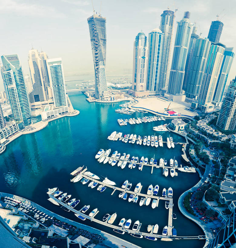 无人,高楼大厦,码头,竖图,俯视,航拍,室外,白天,度假,海浪,海洋,美景,城市风光,标志建筑,城市,大厦,地标,港口,建筑,摩天大楼,船,阿联酋,亚洲,许多,阴影,光线,影子,景观,浪花,建筑群,游艇,很多,娱乐,建设,蓝色,蓝天,天空,阳光,海水,交通工具,天,享受,休闲,景色,放松,晴朗,鸟瞰,载具,西亚,海景,阿拉伯联合酋长国,迪拜,游艇码头,万里无云,杜拜,迪拜码头,大海,风浪,海,海水的波动,近岸浪,涌浪,晴空,晴空万里,彩图,高角度拍摄,摆渡口,埠头,大楼,渡口,渡头,港湾,高层建筑,高楼,海港,口岸,摩天楼