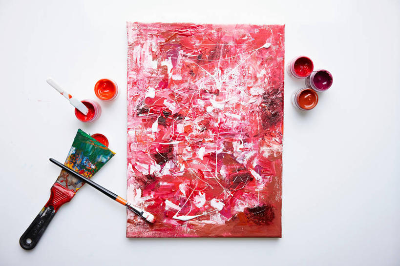 无人,横图,俯视,室内,特写,白天,白色背景,绘画,静物,油画,艺术,笔,办公用品,古典,文化,文具,红色,画笔,学习用品,工艺品,品味,摄影,影棚,文具用品,美术,高雅,美学,彩图,高角度拍摄,影棚拍摄,拍摄