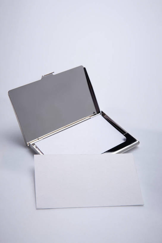 无人,竖图,俯视,室内,特写,白天,白色背景,静物,阴影,反射,包,材料,档案,公文包,文件,影子,纸,手稿,资料,摄影,影棚,公事包,证明,文档,彩图,高角度拍摄,影棚拍摄,拍摄