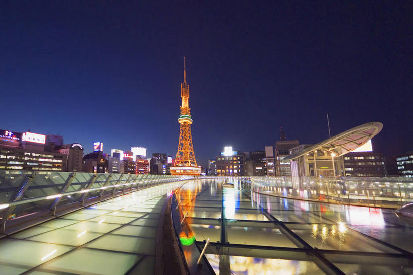 无人,高楼大厦,横图,室外,夜晚,正面,度假,美景,城市风光,标志建筑,城市,大厦,地标,建筑,摩天大楼,夜景,照明,爱知县,名古屋,日本,亚洲,阴影,光线,影子,景观,建筑群,灯光,地面,娱乐,建设,灯,蓝色,蓝天,天空,灯具,天,享受,休闲,景色,放松,照亮,照明设备,地灯,东亚,本州,本州岛,日本国,中部地方,爱知,县厅,久屋大通公园,名古屋市,名古屋电视塔,地埋灯,彩图,大楼,高层建筑,高楼,摩天楼