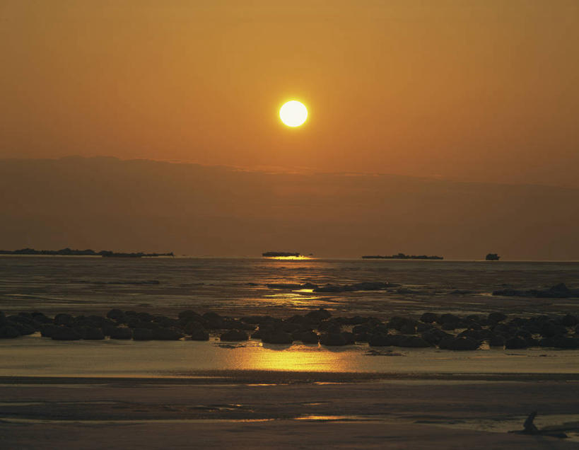 无人,横图,室外,白天,正面,旅游,度假,日出,河流,美景,山,山脉,树林,水,太阳,植物,北海道,日本,亚洲,阴影,朦胧,模糊,光线,影子,河水,景观,山峰,水流,朝霞,晨曦,黎明,山峦,背光,娱乐,树,树木,绿色,阳光,自然,群山,享受,休闲,景色,放松,生长,成长,自然风光,逆光,东亚,日本国,北海道地方,北海道岛,根室支厅,朝阳,彩图,卯时,破晓,日始,标津町,标津郡,道东