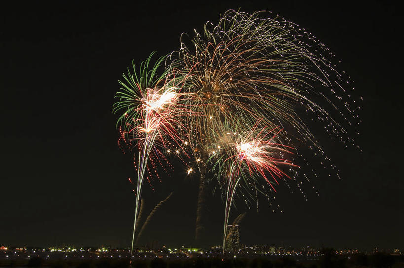 无人,横图,室外,夜晚,正面,度假,美景,城市风光,城市,烟火,夜景,东京,日本,亚洲,黑色背景,庆祝,景观,辉煌,娱乐,焰火,享受,休闲,灿烂,景色,放松,庆贺,璀璨,祝贺,礼花,光辉,东亚,本州,关东地方,本州岛,日本国,东京都,花炮,礼花炮,绚烂,光耀,葛饰区,烟花,彩图