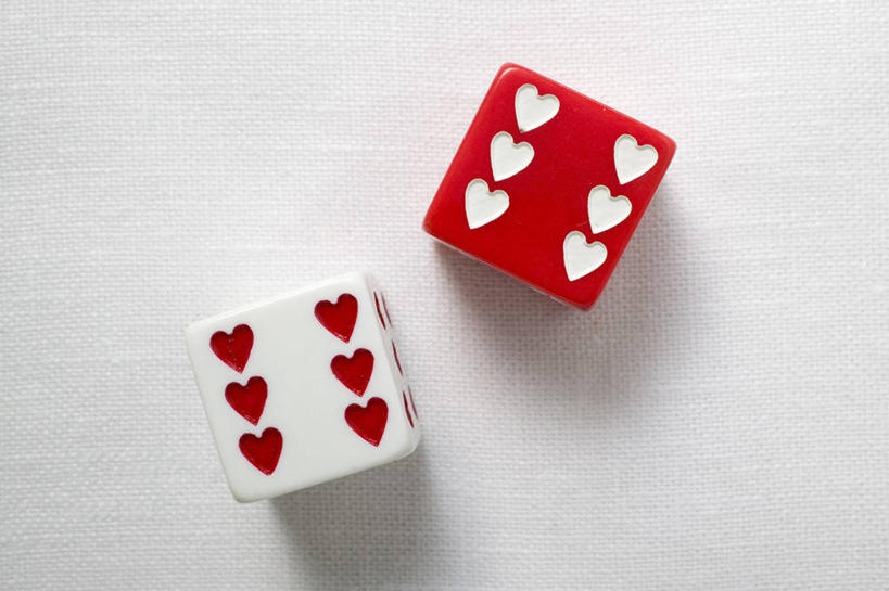 骰子,影子,浪漫,玩,娱乐,刺激,两个,红色,白色,休闲,温暖,温馨,心形